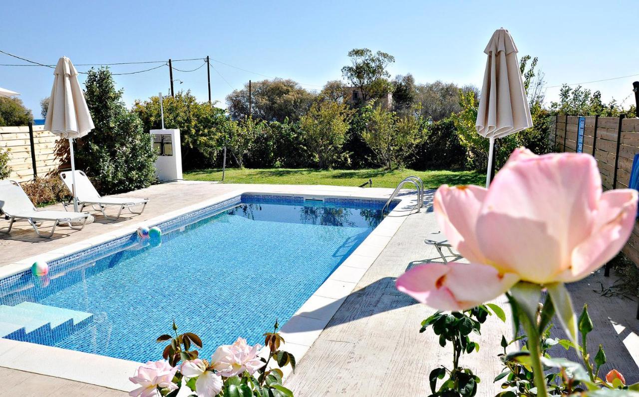Rita Mare Seafront Villas Heated Pools Gennadi Luaran gambar